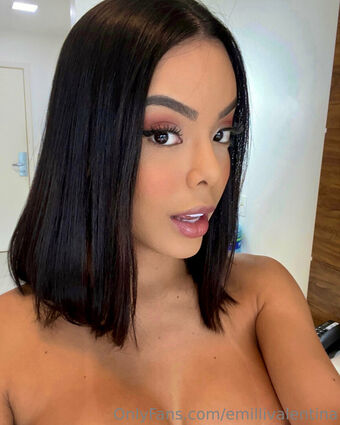 emillivalentina Nude Leaks OnlyFans Photo 15