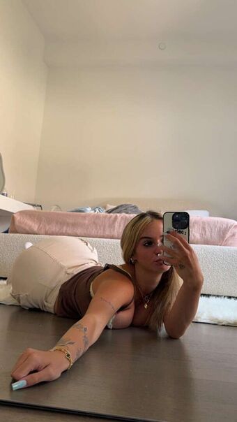 Kaitlyn Krems Nude Leaks OnlyFans Photo 60