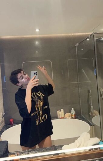 Ros Idrissi Nude Leaks OnlyFans Photo 19