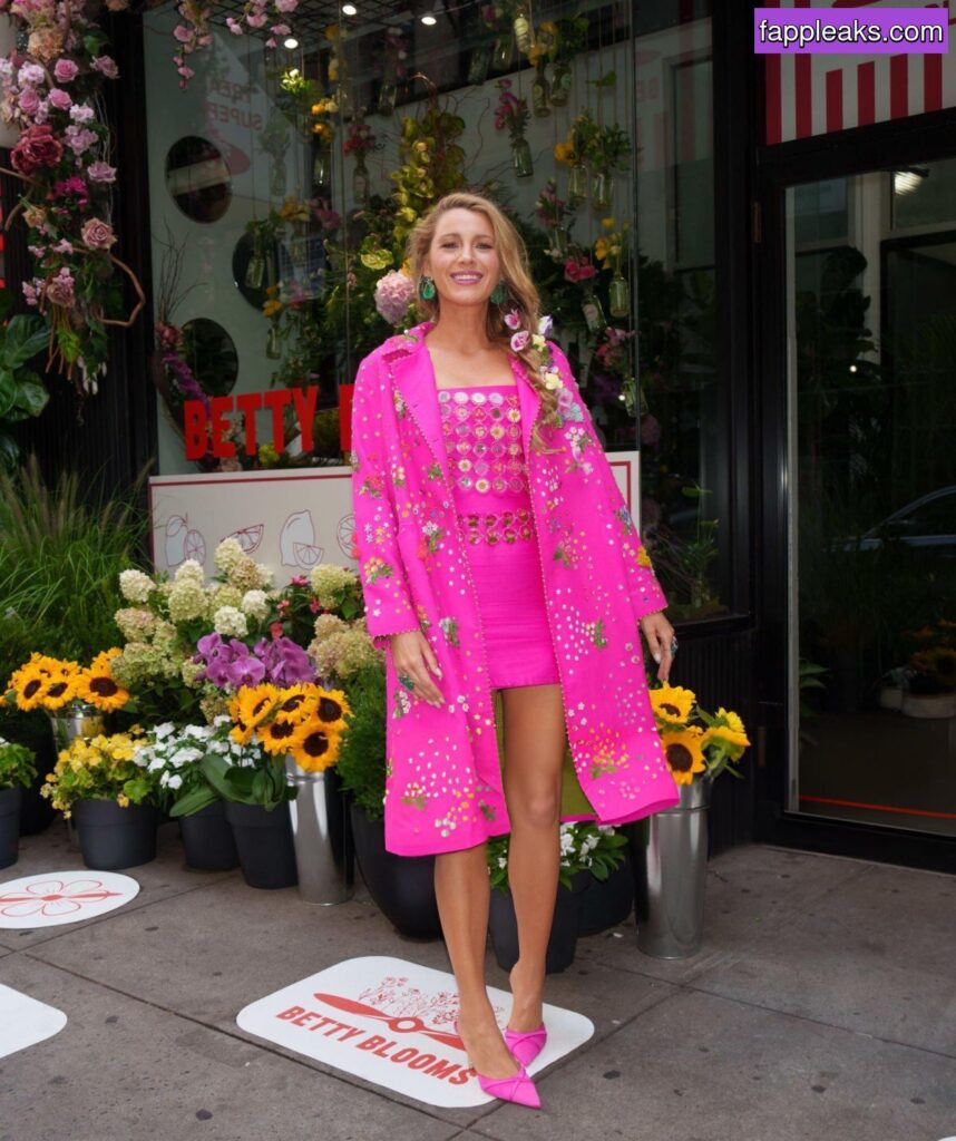 Blake Lively Latest Hot