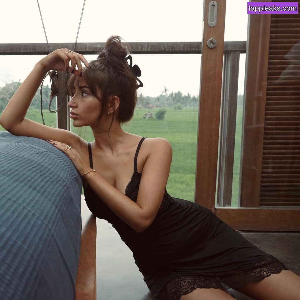 Charlotte Lion   Lottie Lion   littlebitsoflottie   L0ttsLi0n Latest Hot