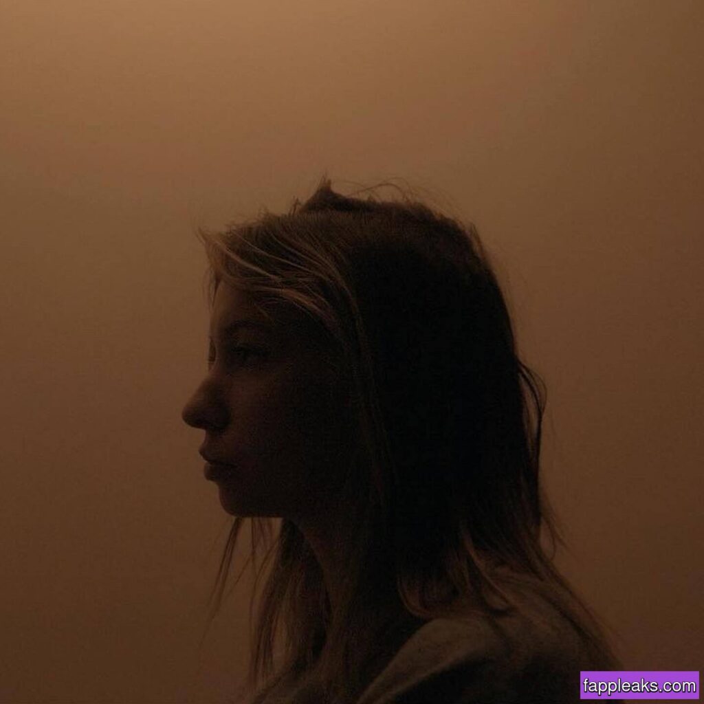 Katelyn-Nacon_0025