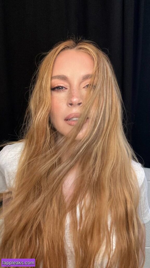 Lindsay Lohan Latest Hot