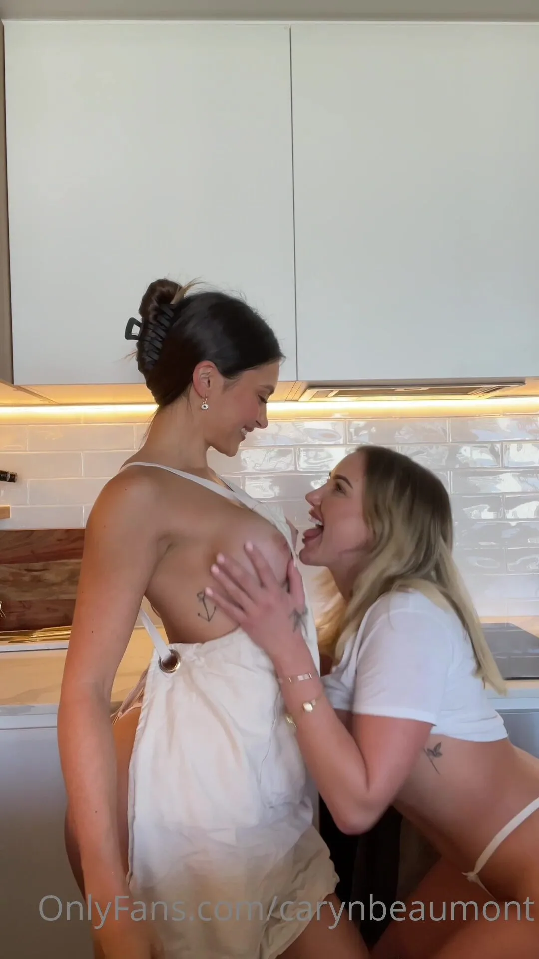 caryn beaumont pussy licking kitchen onlyfans video 11d5be8