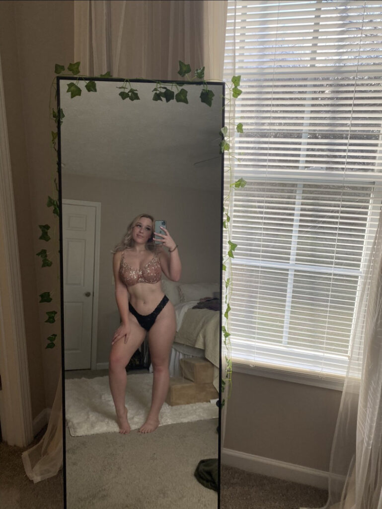 Request – OnlyFans – Cam Girls – T H I C C – 34gjessica, bbgreeneyes420 – Nude