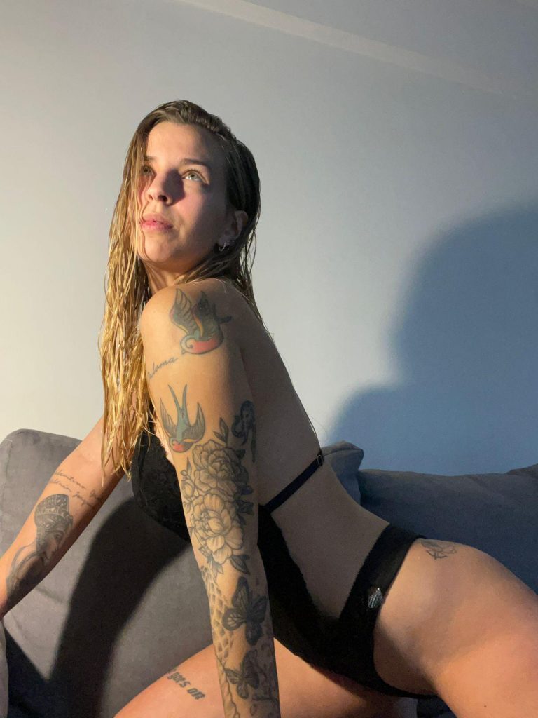 LadySingleChass / Angy Ink – Nude Leaks