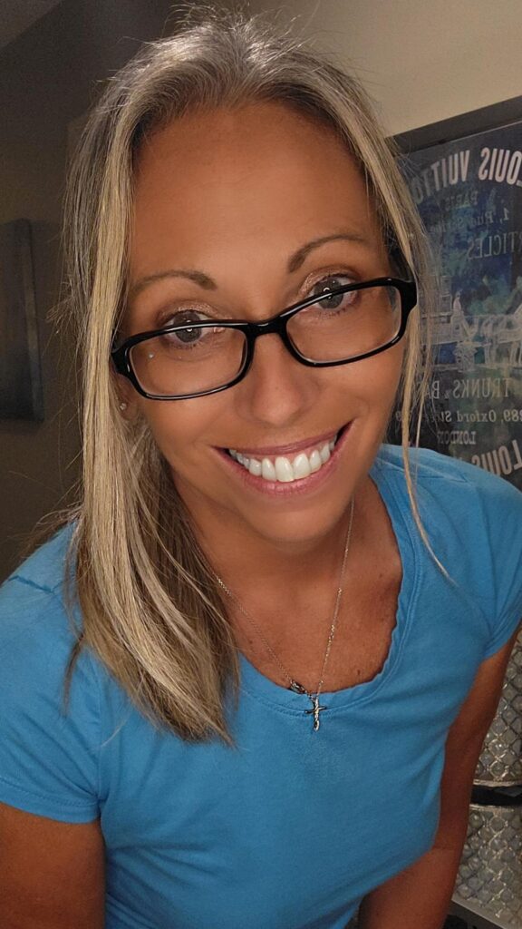 Unhappy-Peak2683 / Simply Lana – Nude Leaks