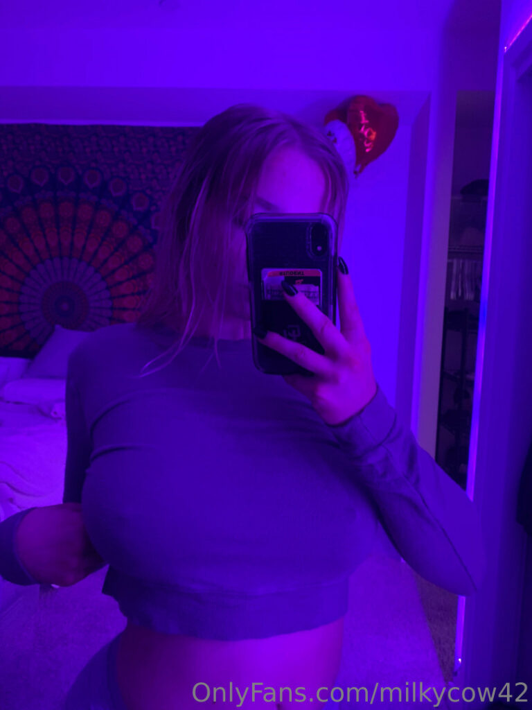 OnlyFans – TikTok – Abby Kruger / milkycow42 / abbykrugerr – Nude