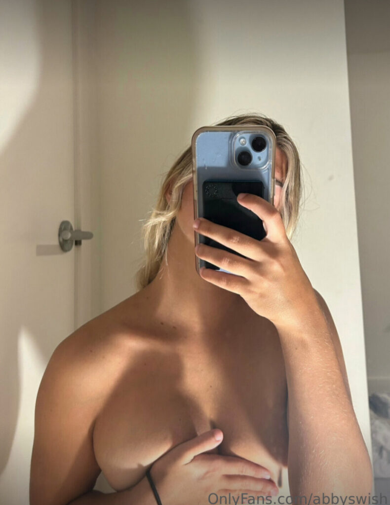 OnlyFans – abby.swish/lovin.lilly – Nude