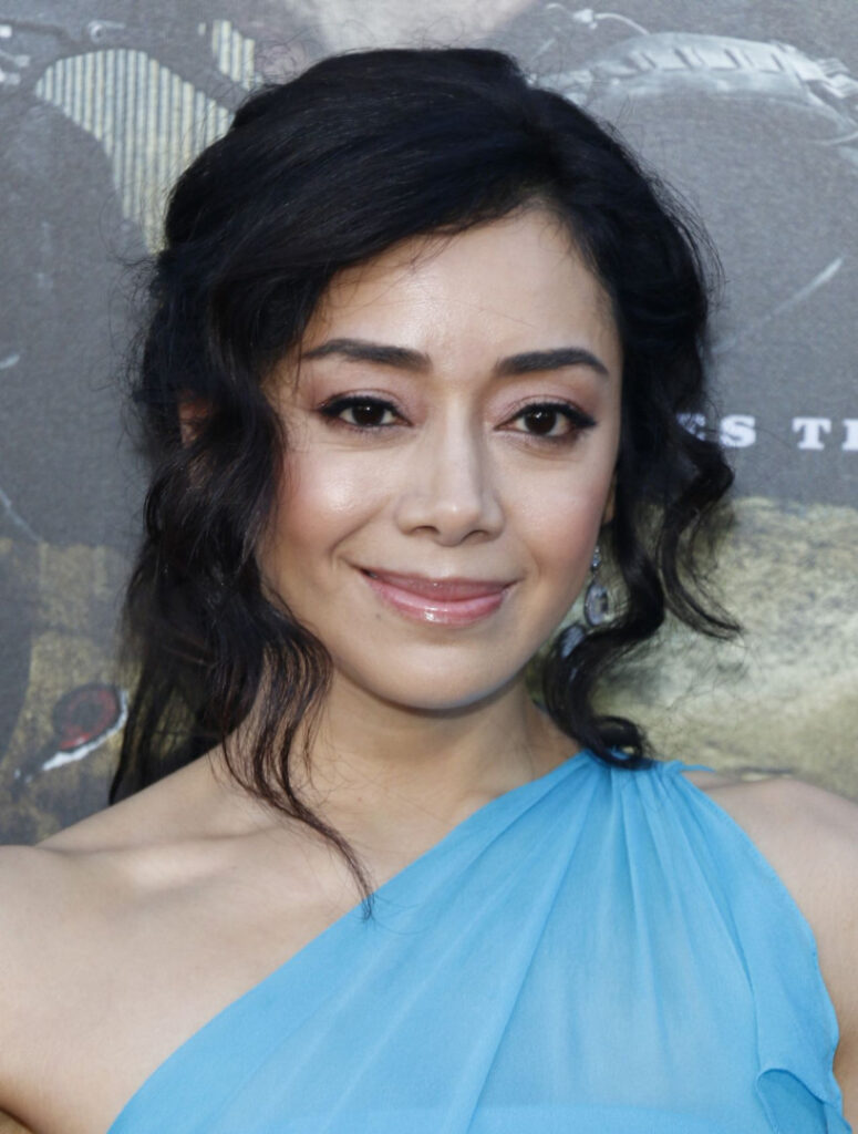 Celeb – Latina – Aimee Garcia – Nude