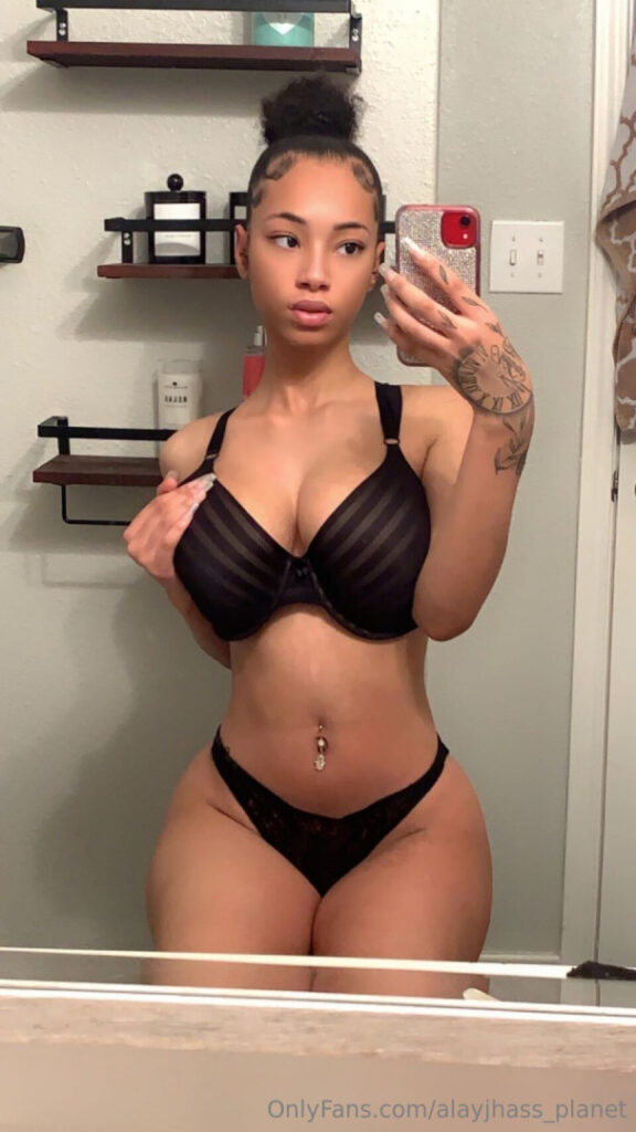 OnlyFans – Ebony – alayjhass_planet / alayjhass – Nude