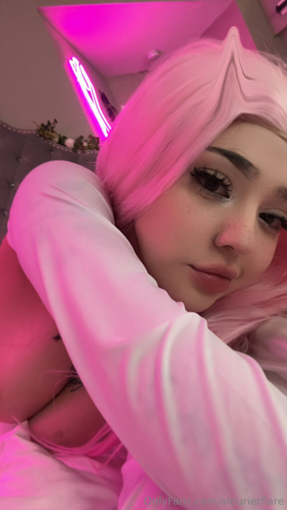 Twitch – OnlyFans – AleurierFlare / flareflare / waifuflare – Nude