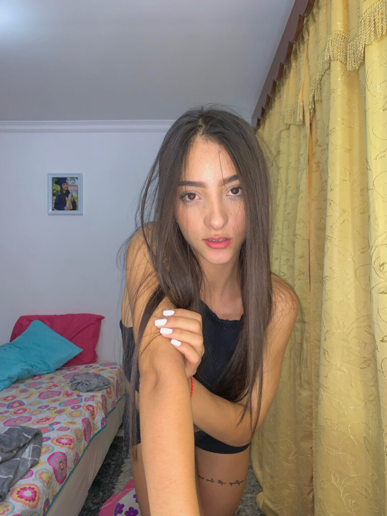 OnlyFans – TikTok – Latina – Alexandra Marin alexa_marin4 – Nude