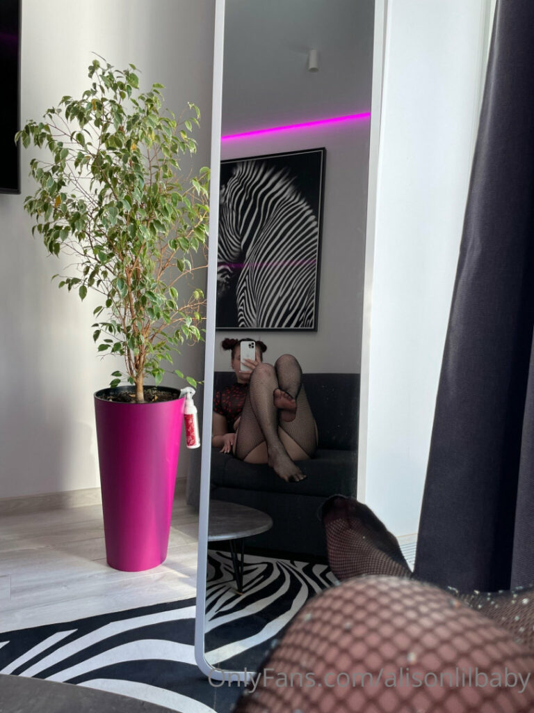 OnlyFans – alisonlilbaby/webgirl – Nude