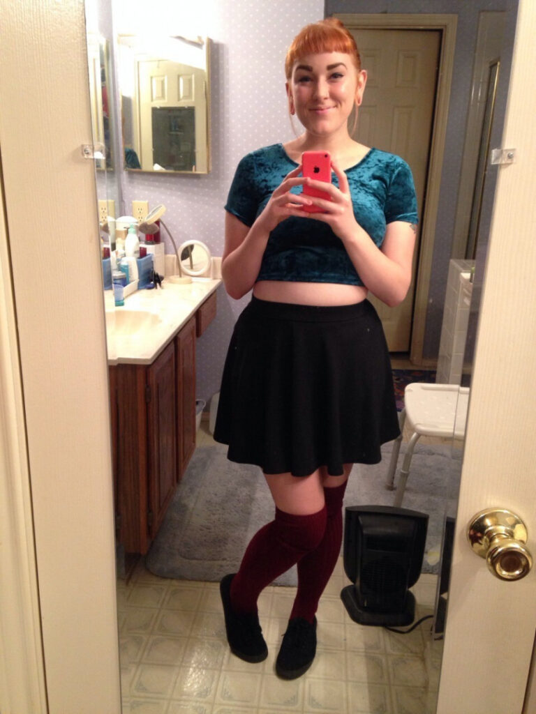 Celeb – Allie Katch – Nude