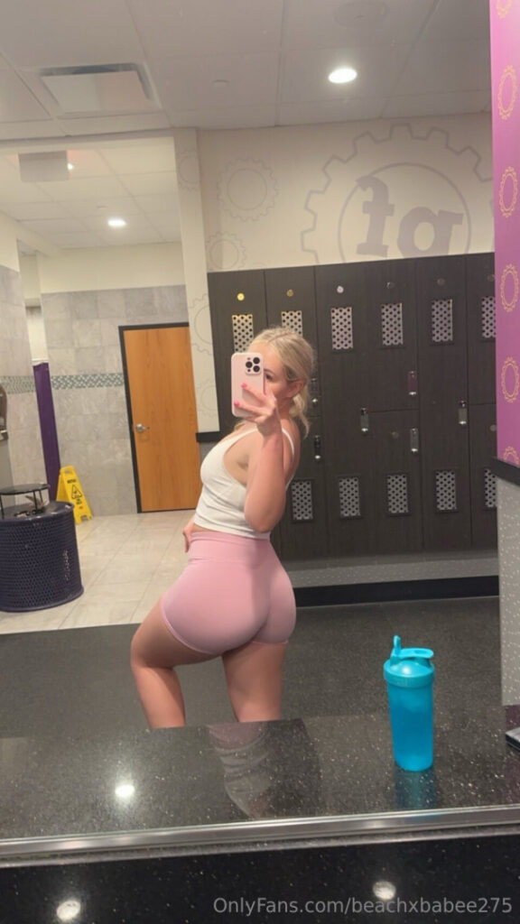 OnlyFans – T H I C C – Alyssa Paige – beachxbabee275 – Nude