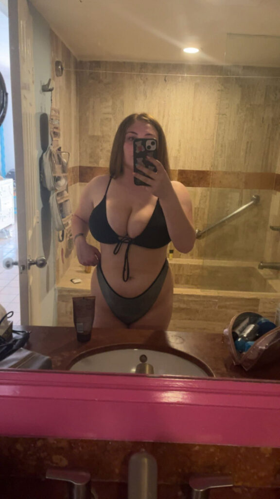 OnlyFans – Instagram – Alyssaholmes6969 – Nude