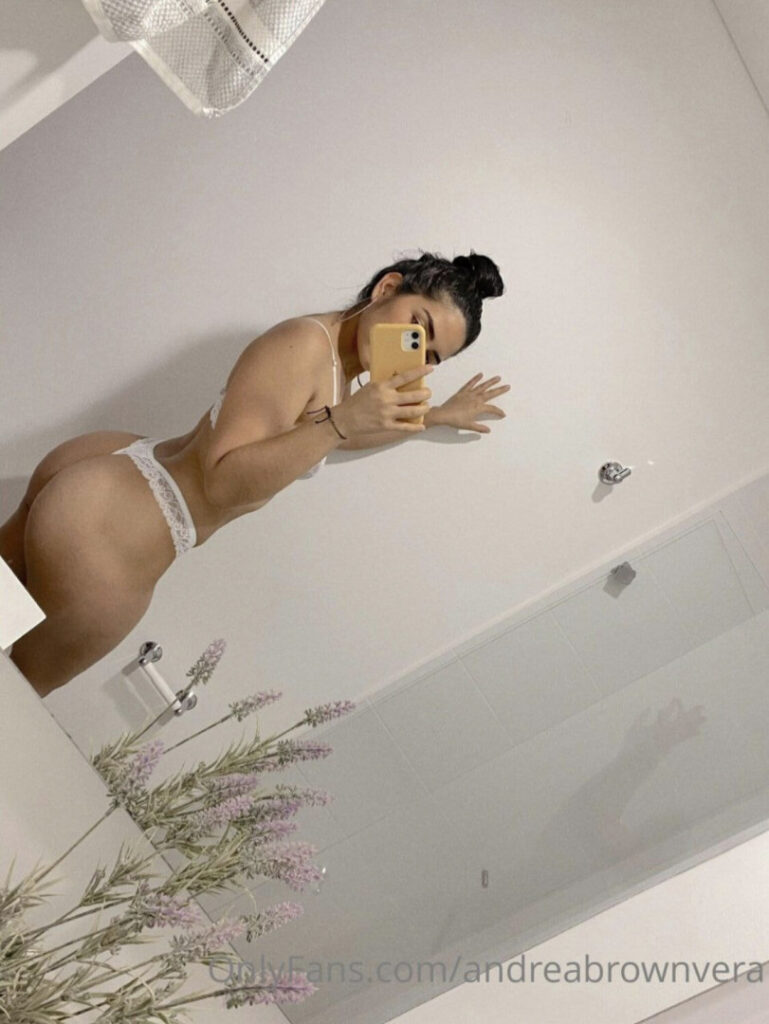 OnlyFans – T H I C C – Latina – Andrea Brown Vera – Nude
