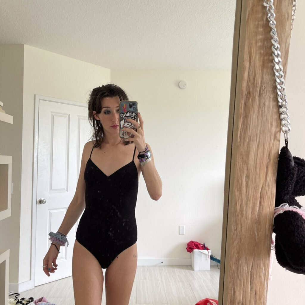 OnlyFans – Cam Girls – Anne Frank/lil_ann3frank/sluttylilsister – Nude