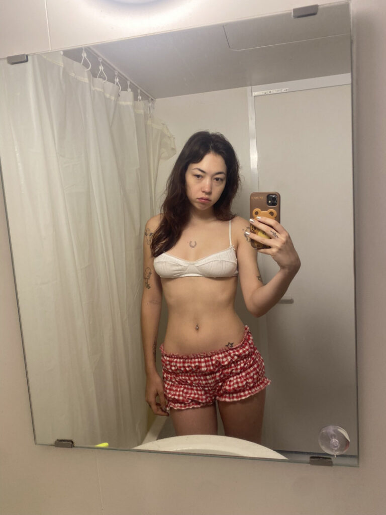 OnlyFans – TikTok – aphextwinsgirlfriend – Nude