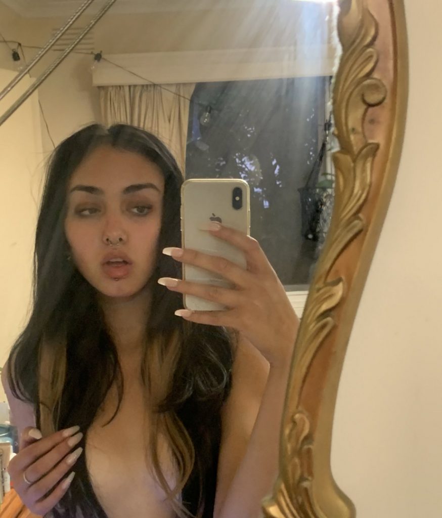 OnlyFans – Arivalilith Akasha Collins – Nude