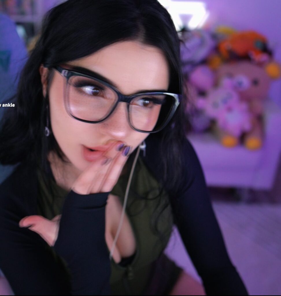 Patreon – Twitch – Avivasofia Oxythoughtin misopacketbae – Nude