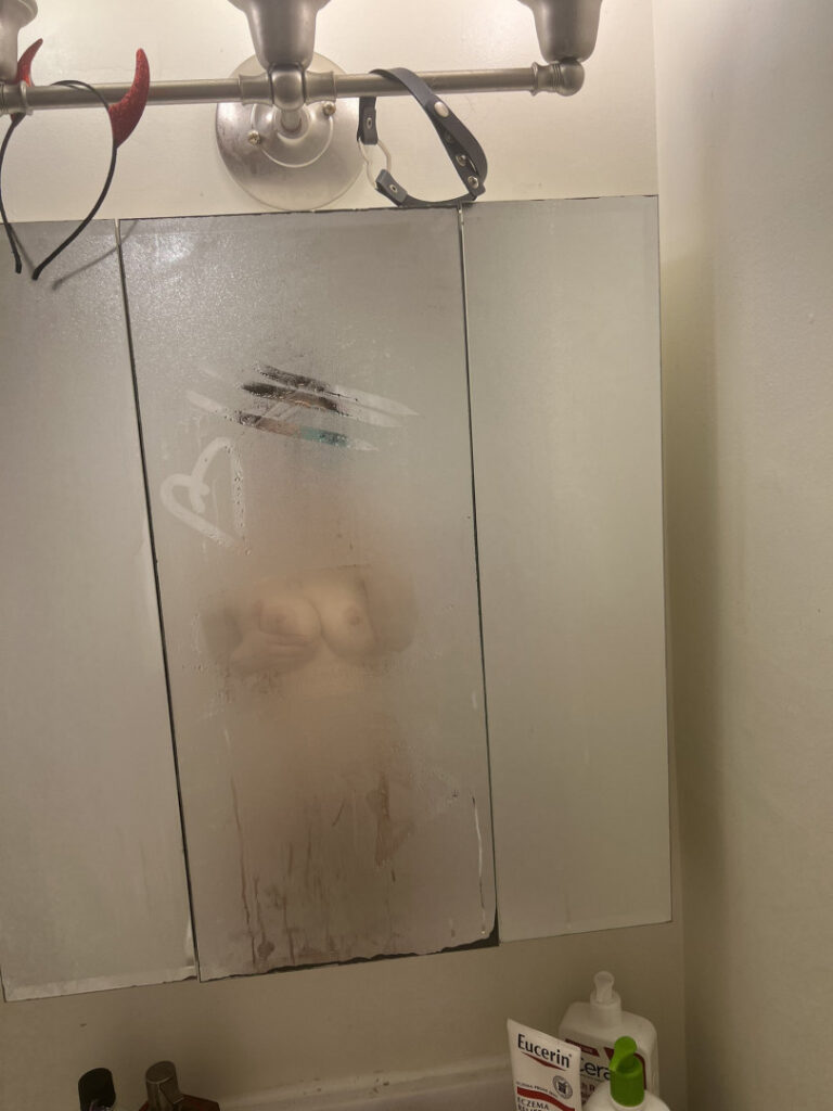 TikTok – Awadacado – Nude