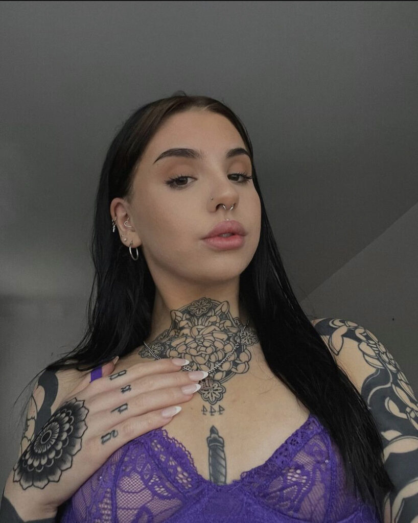 OnlyFans – babyybrooksy – Nude