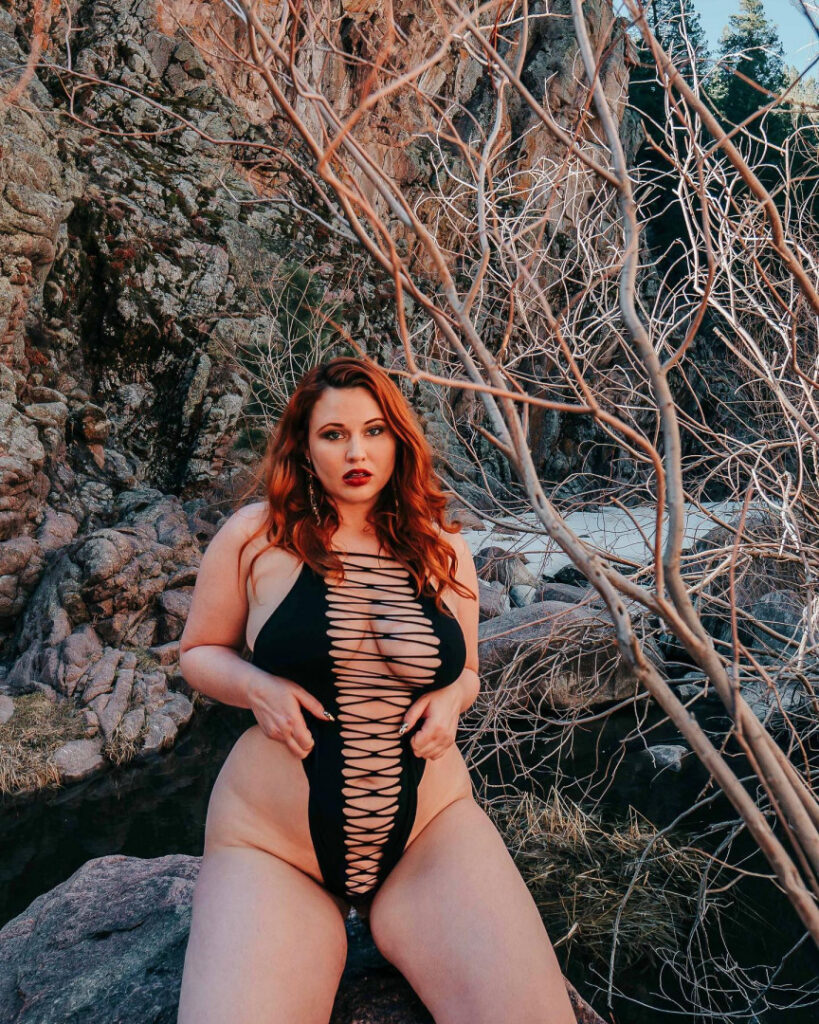 Instagram – Beth Ballman /doyouwannabeth / sammy loble – Nude