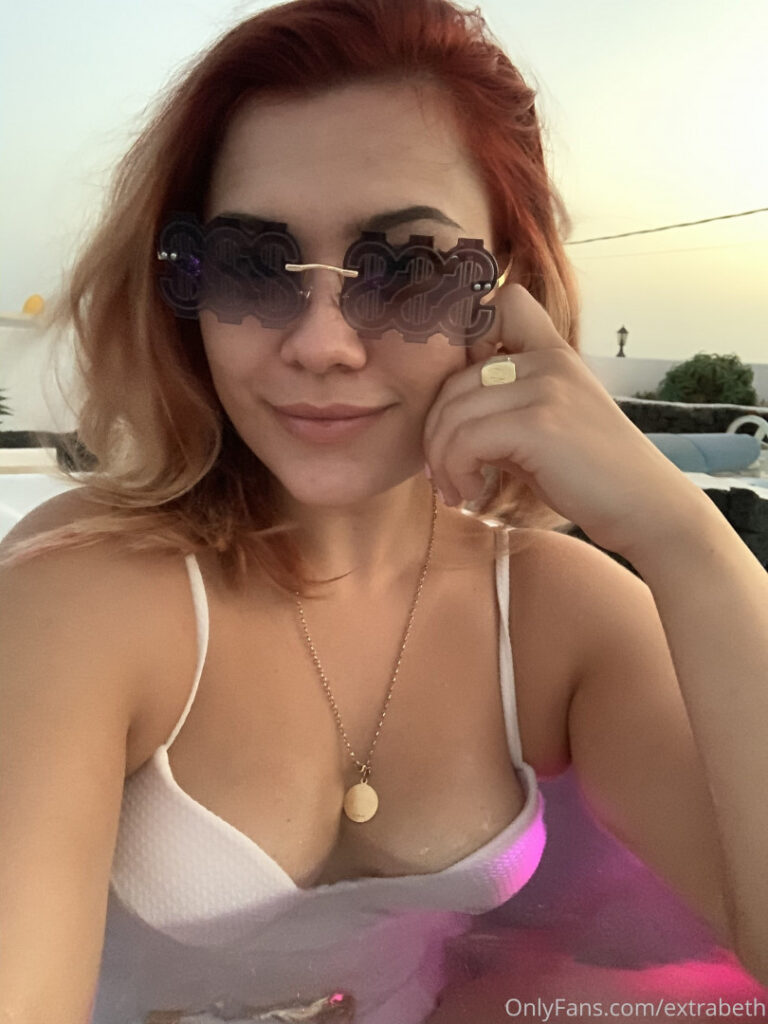 Twitch – OnlyFans – Beth Freeman / bethfreemanartist / extrabeth – Nude