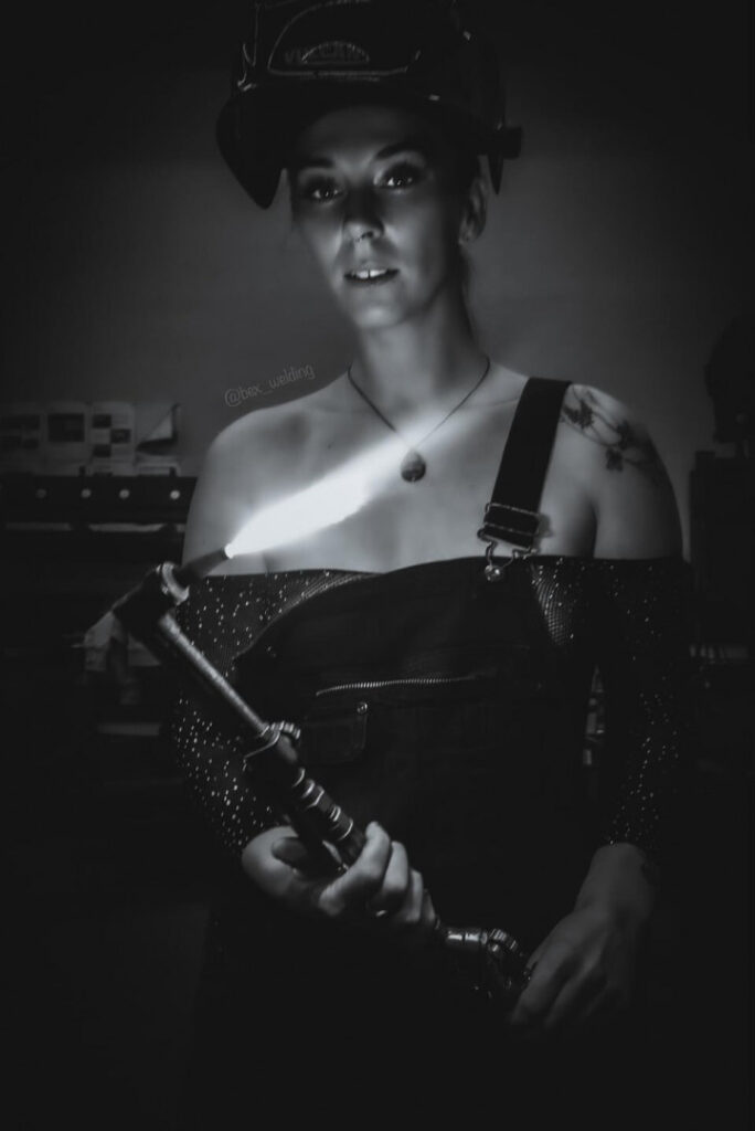 OnlyFans – Reddit – Bex_Welding – Nude