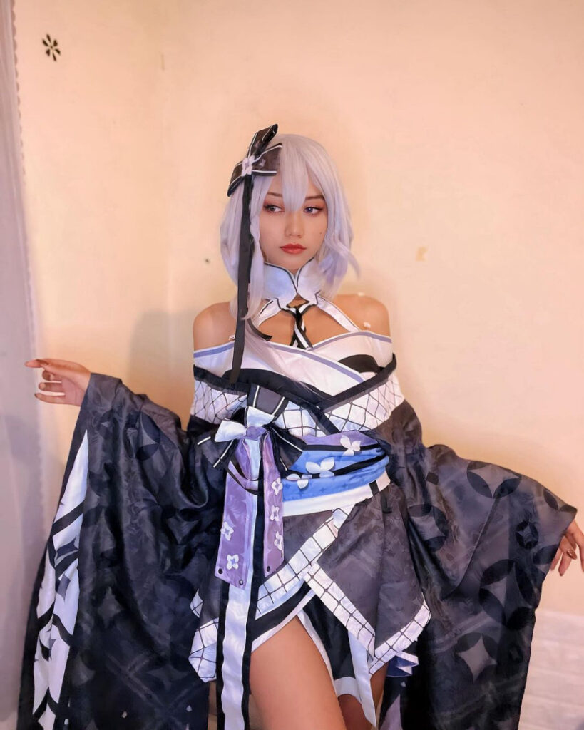 Instagram – Cosplay – Asian – Indonesian – Beystown Bebe Oliveira – Nude