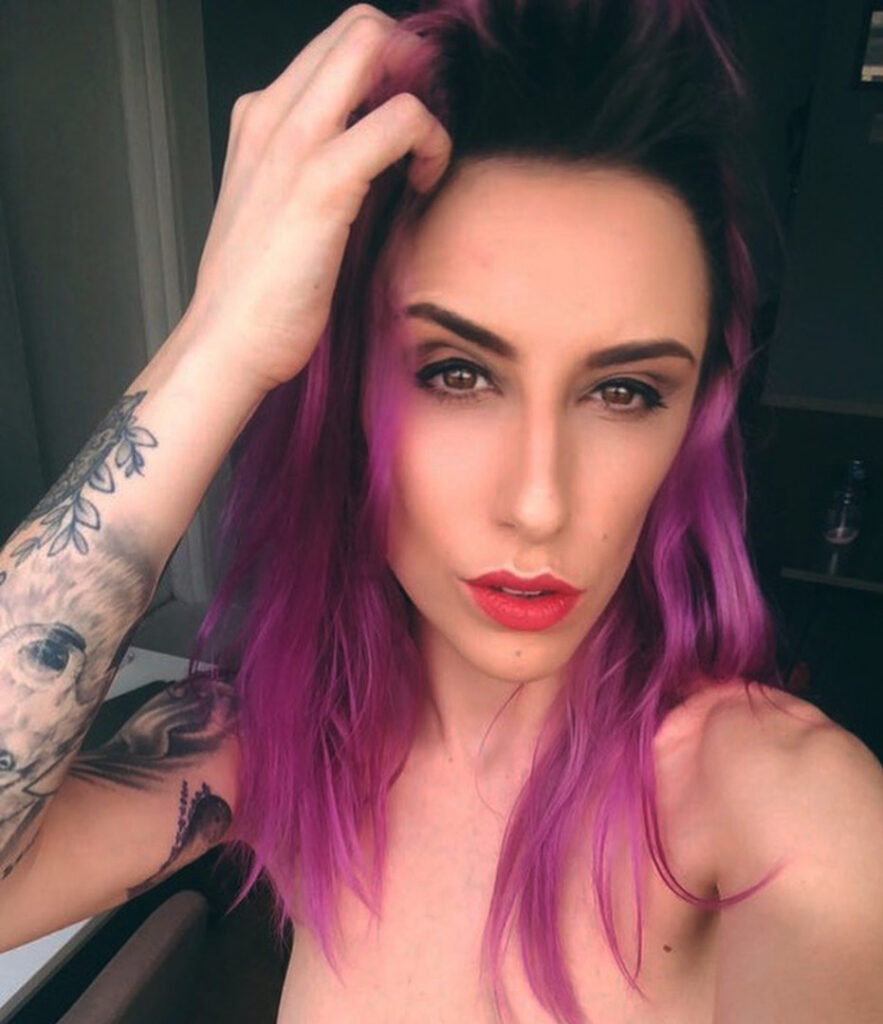 OnlyFans – Boobasg , boobasuicide. Looking for videos – Nude