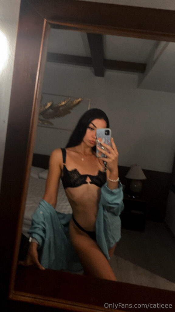 OnlyFans – Cat Lee / caitlinnlee – Nude