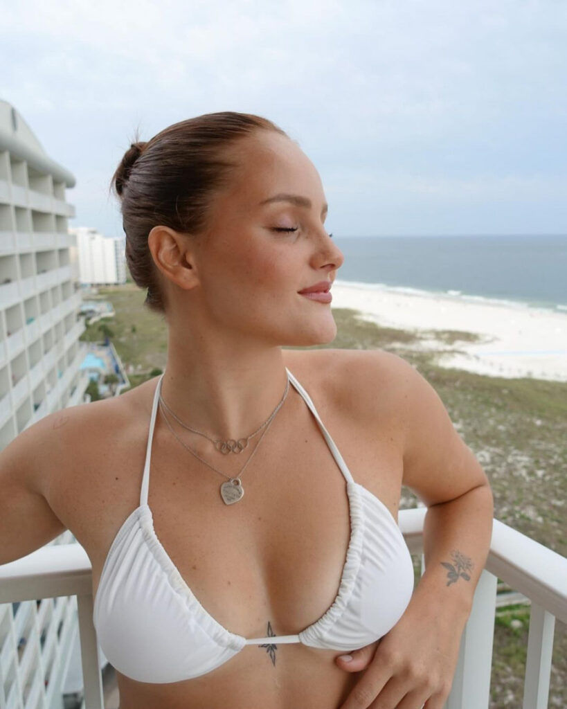 Instagram – Chiara Pellacani – Nude