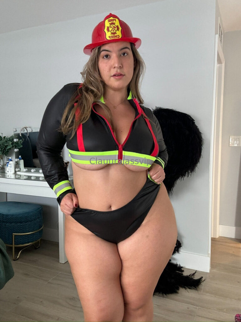 OnlyFans – Instagram – T H I C C – Claudia Rojas – Nude