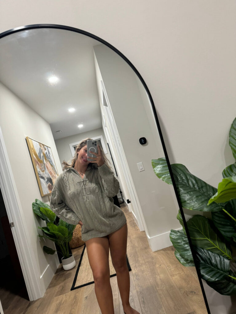 TikTok – Corina_907 | Corinna Layton – Nude