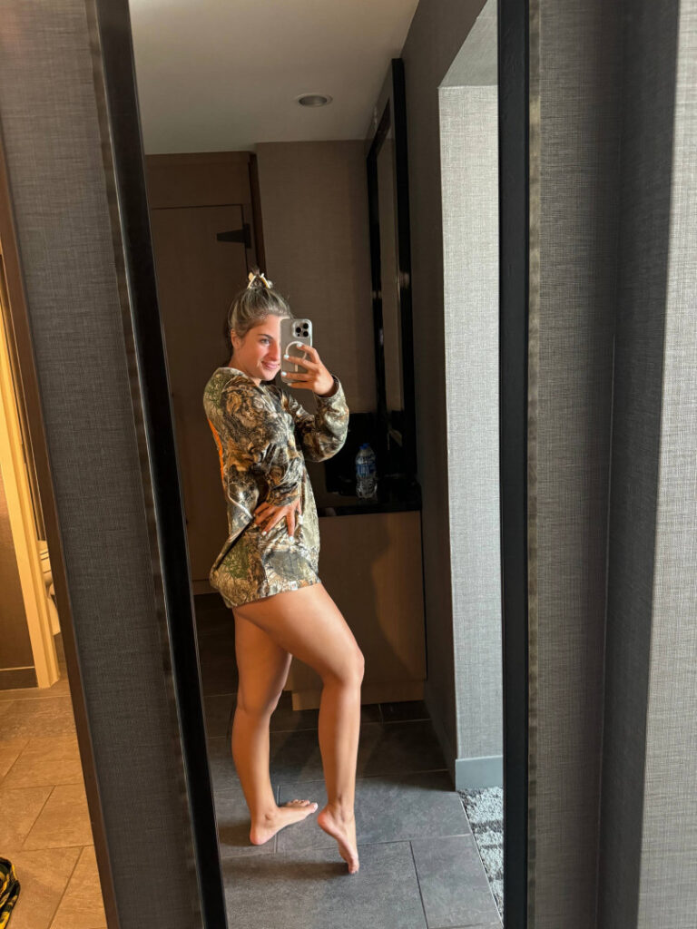 TikTok – Corina_907 | Corinna Layton – Nude