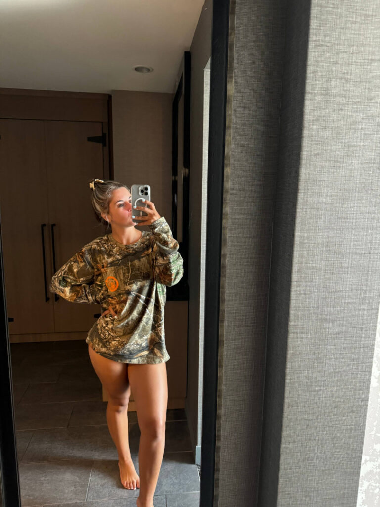 TikTok – Corina_907 | Corinna Layton – Nude