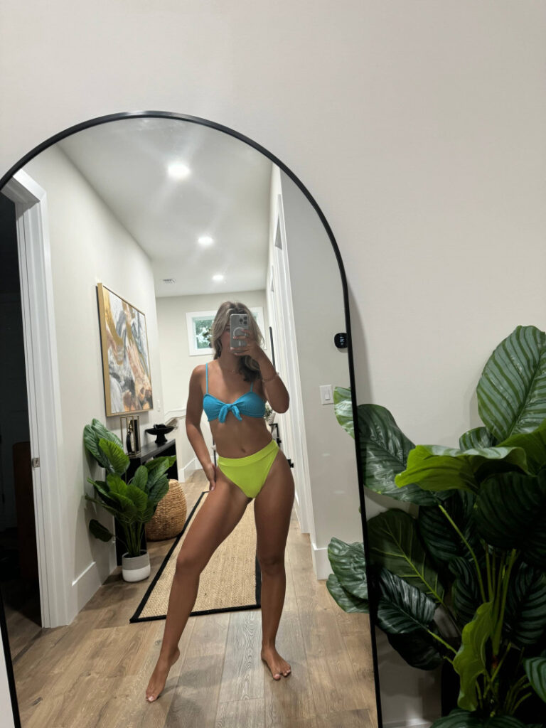 TikTok – Corina_907 | Corinna Layton – Nude