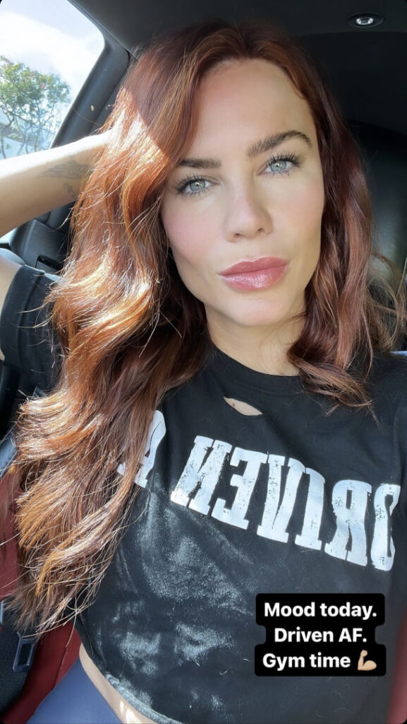 Celeb – Courtney Hope – Nude