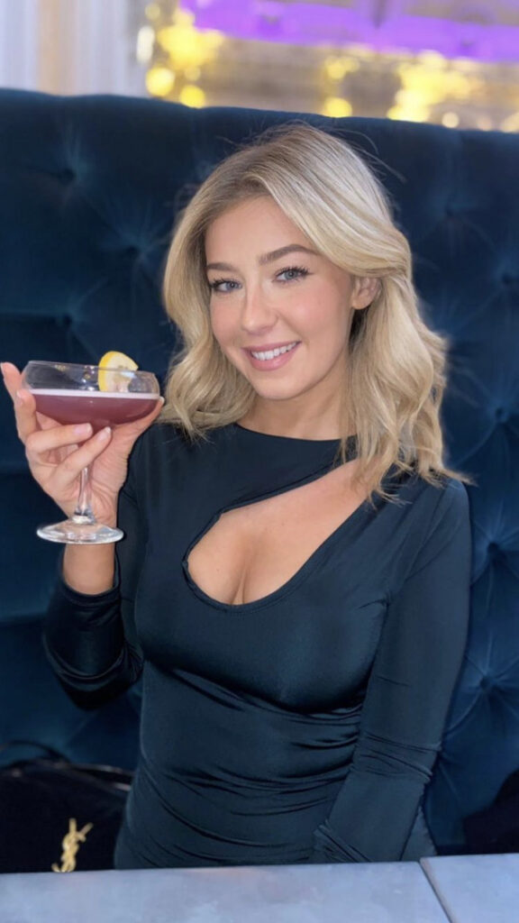 ASMR – Patreon – Creative Calm ASMR – Nude