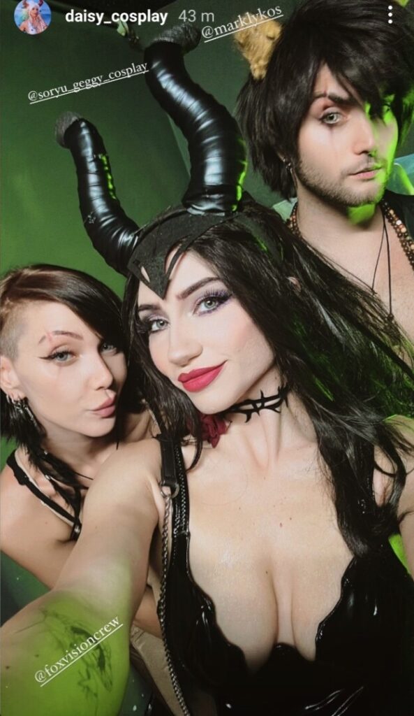 OnlyFans – Fansly – Cosplay – Daisylewd – Nude