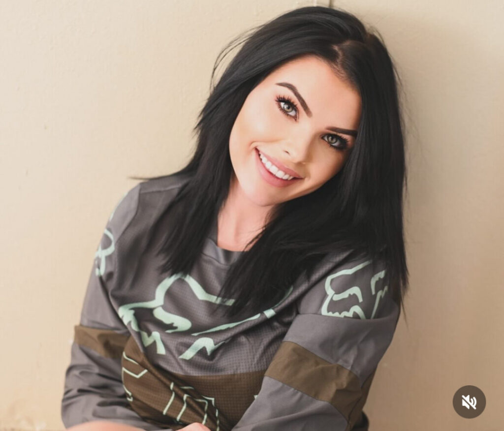 OnlyFans – Darbie Justine – Nude