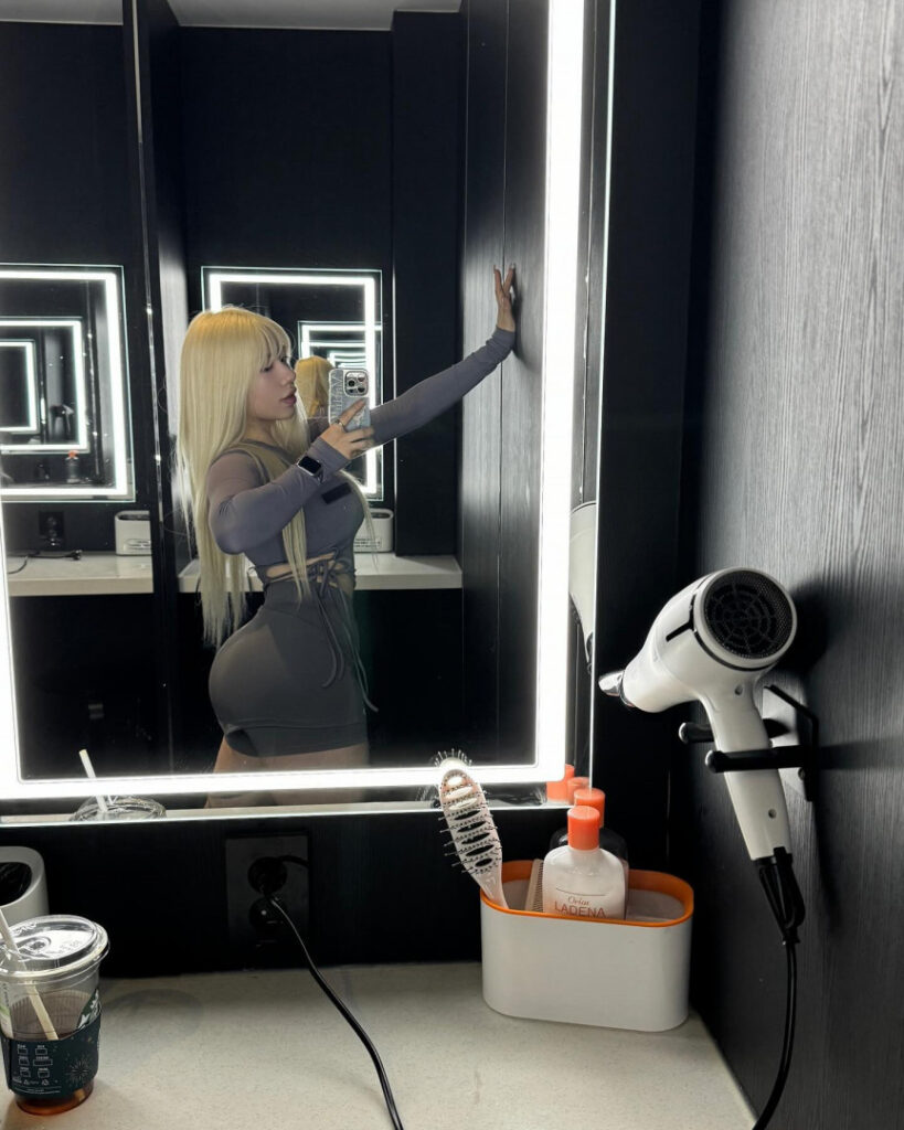 Instagram – T H I C C – Asian – DDUEN2 – Nude