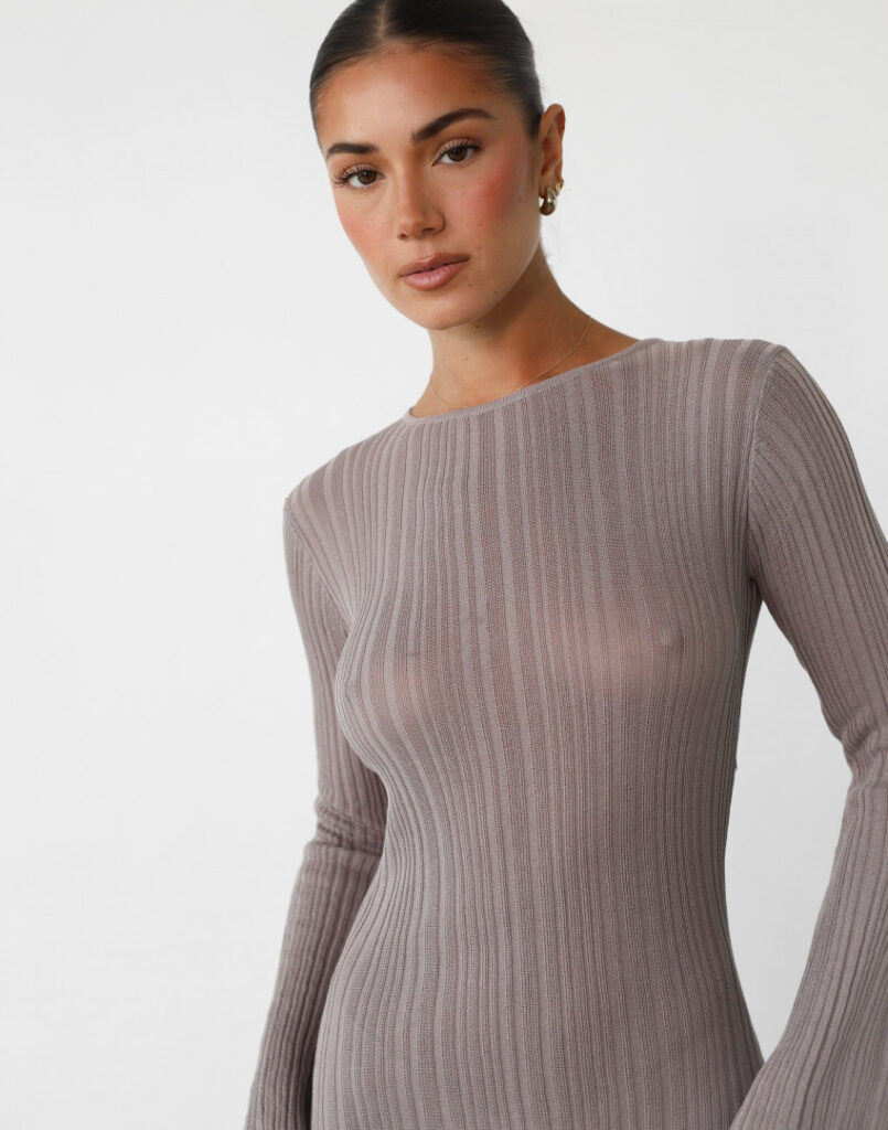 Instagram – Dekota Thompson – Nude