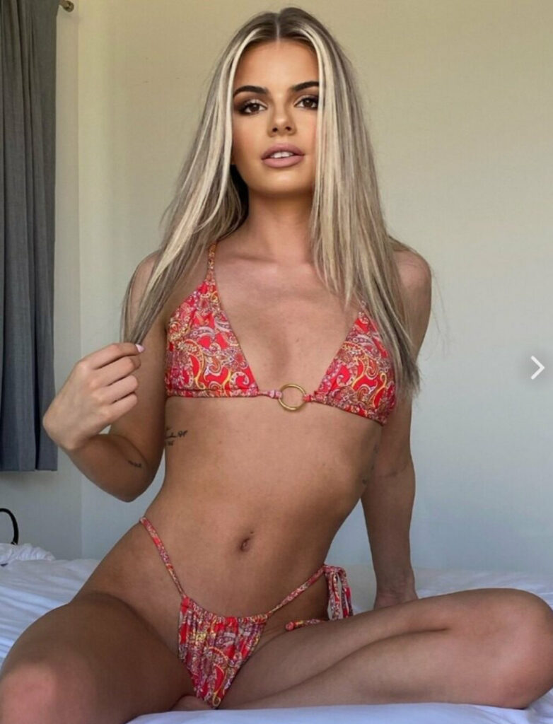 OnlyFans – Instagram – Delanie Lynn / dxxlyn – Nude