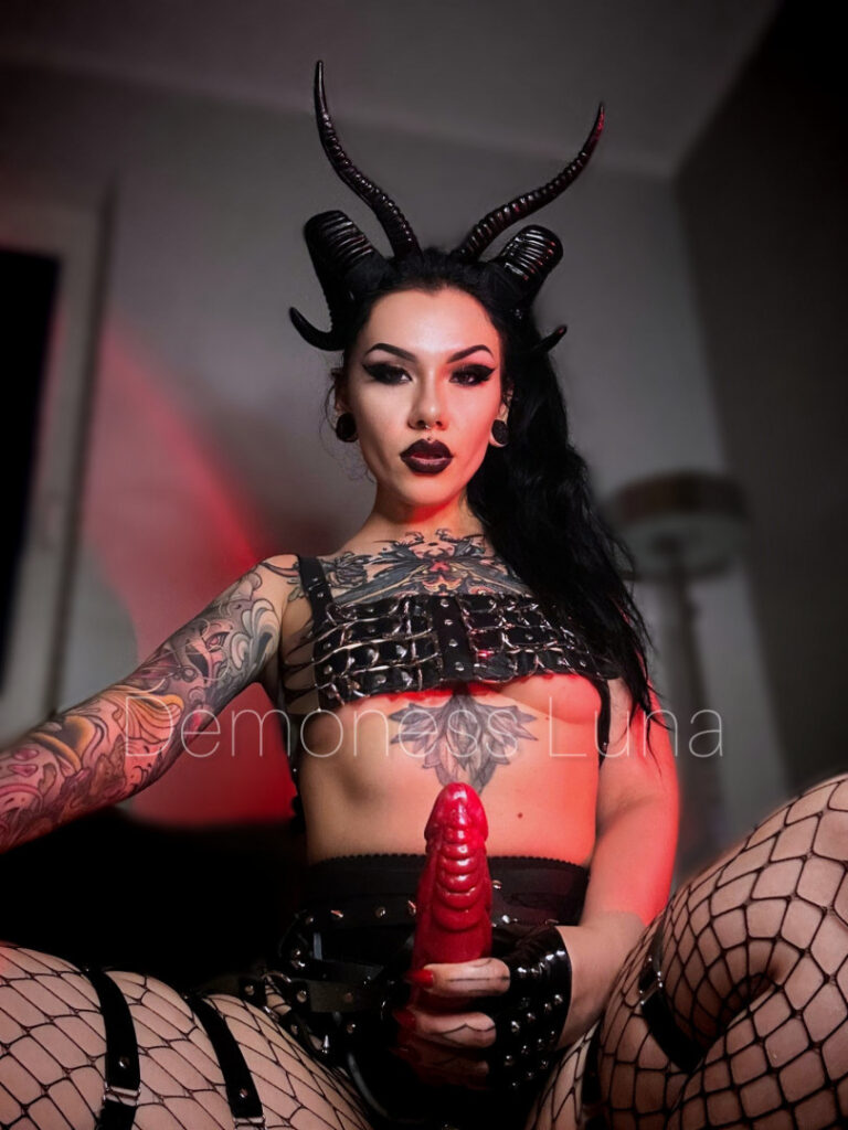 OnlyFans – Demoness Luna – Nude