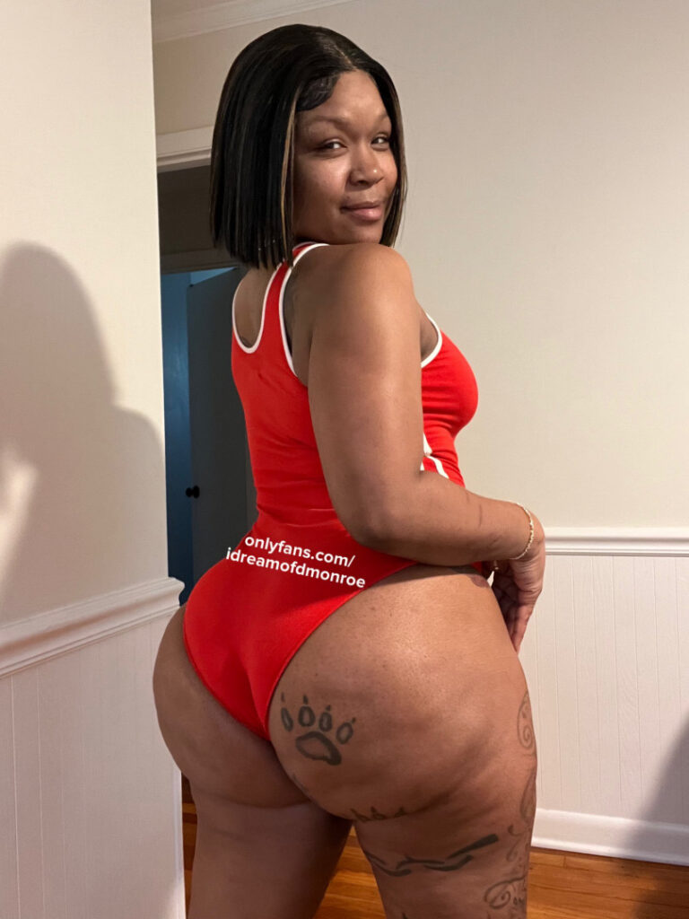 OnlyFans – T H I C C – Ebony – Diamond Monroe – Nude