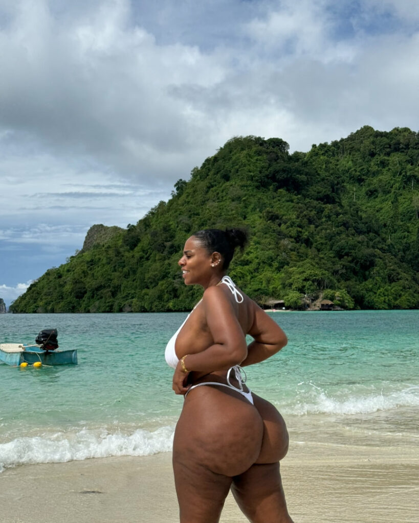 OnlyFans – Ebony – Fat Booty Bae/Angelcakesxxxx – Nude